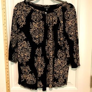 Lucky Brand, light-weight, key-hole closure, 3/4 length sleeve blouse.